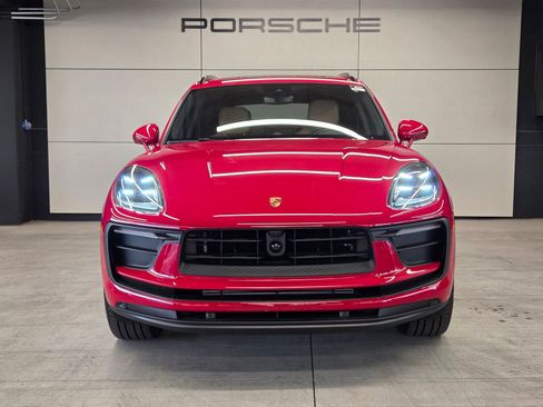 New 2026 Porsche Macan AWD/4WD image 25