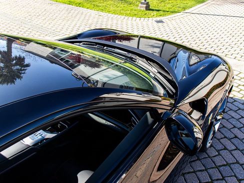 Certified 2025 Ferrari Purosangue image 18