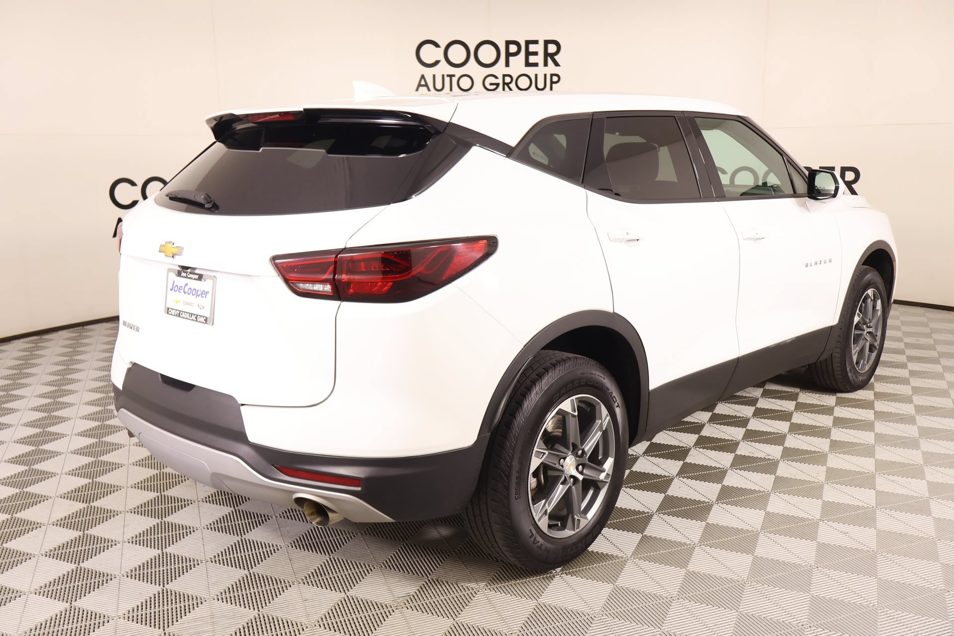 Used 2025 Chevrolet Blazer LT FWD image 20