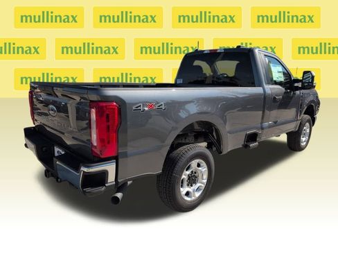 New 2026 Ford F250 XLT image 3