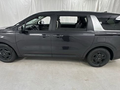 New 2026 Kia Carnival image 6