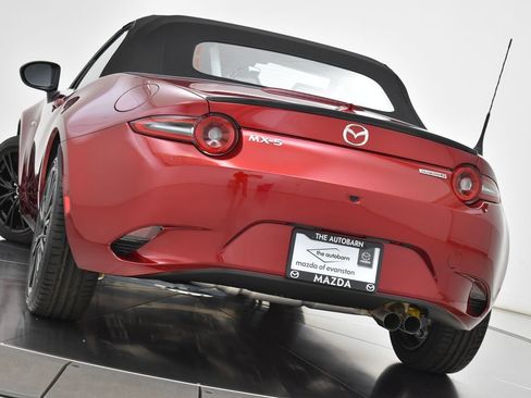 New 2026 MAZDA MX-5 Miata Club RWD image 9