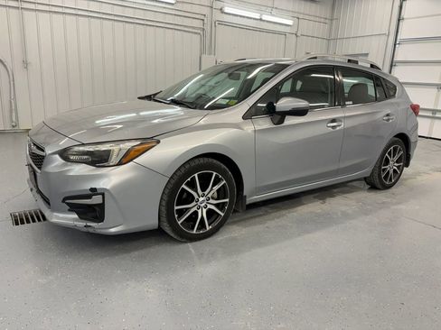 Used 2017 Subaru Impreza 2.0i Limited image 7