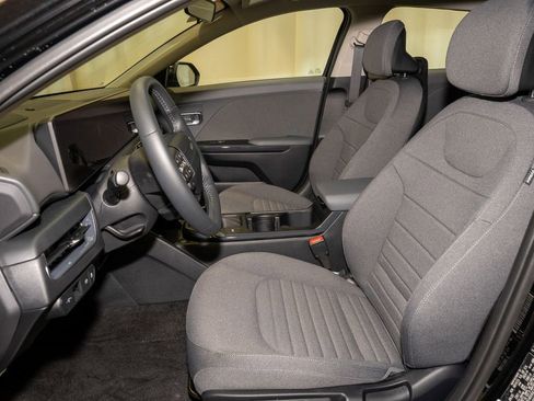 New 2025 Kia K4 EX image 11