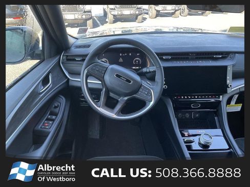 New 2026 Jeep Grand Cherokee Altitude AWD/4WD image 20