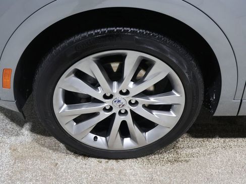 Used 2023 Buick Envision Avenir image 9