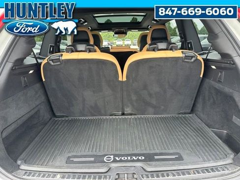 Used 2018 Volvo XC90 T5 Momentum w/ Momentum Plus Package AWD/4WD image 11