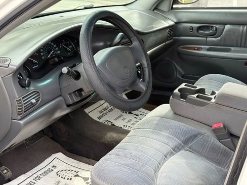 Used 2005 Buick Century Sedan image 15