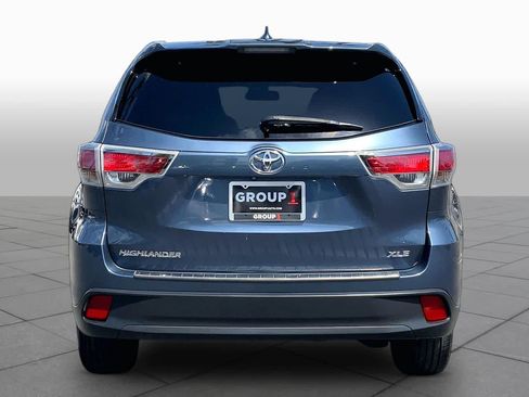 Used 2015 Toyota Highlander XLE FWD image 4