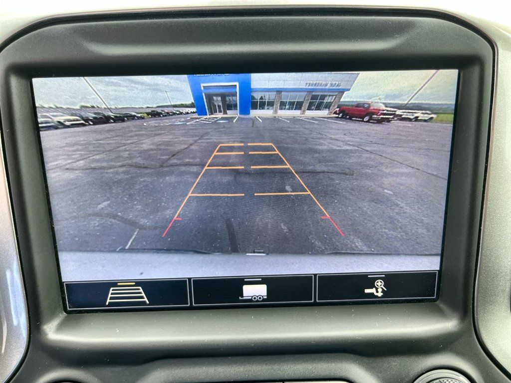 Used 2020 Chevrolet Silverado 1500 RST AWD/4WD image 14