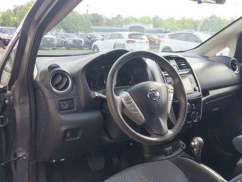 Used 2018 Nissan Versa Note SV image 19