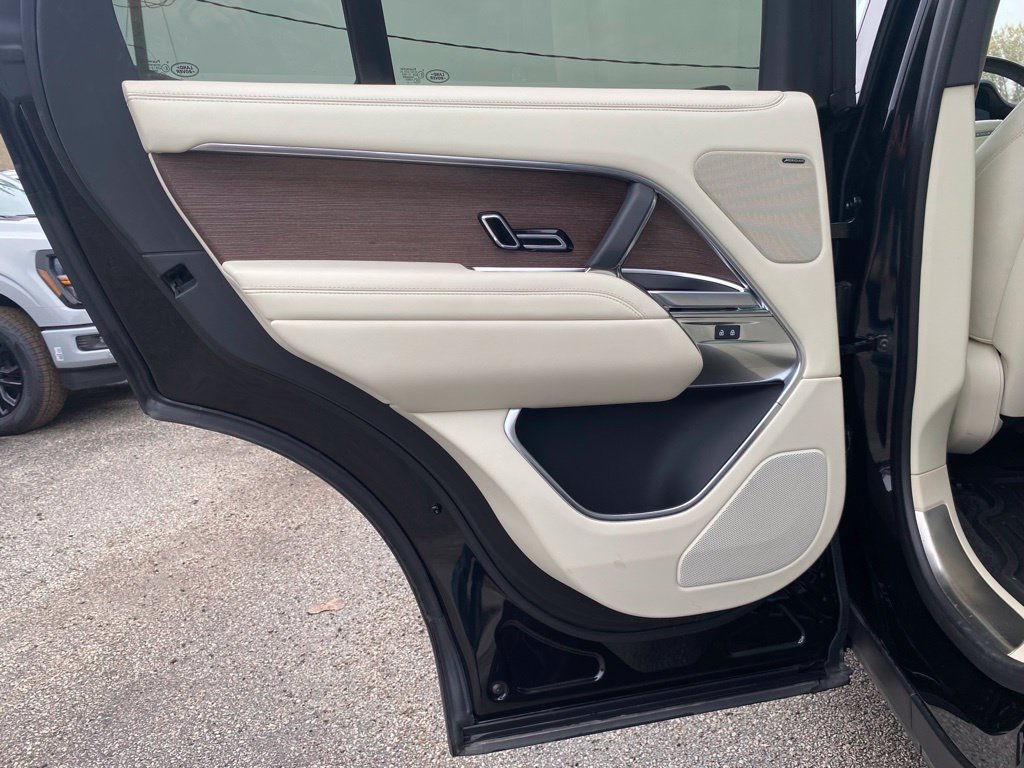 Used 2023 Land Rover Range Rover SE AWD/4WD image 49