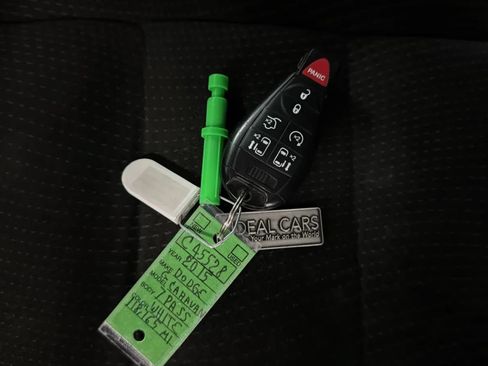 Used 2015 Dodge Grand Caravan SXT FWD image 25