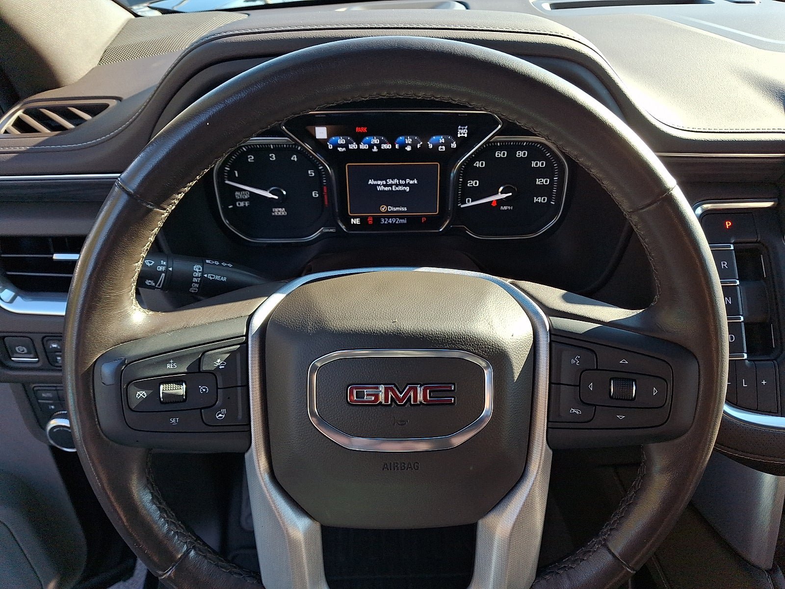 Used 2021 GMC Yukon SLT w/ Rear Media and Nav Package AWD/4WD image 21