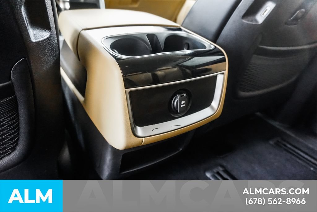 Used 2024 Kia Carnival EX FWD image 50