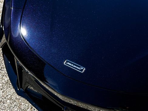 Used 2023 McLaren Artura RWD image 29