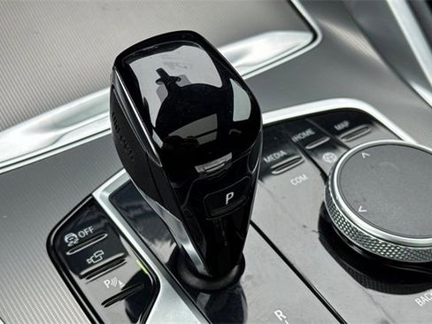 Used 2022 BMW X6 xDrive40i w/ M Sport Package image 34