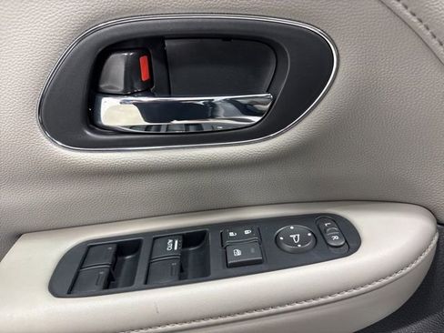 Used 2018 Honda HR-V EX-L image 21
