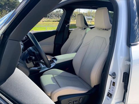 Used 2025 BMW X3 xDrive30i w/ M Sport Package image 14