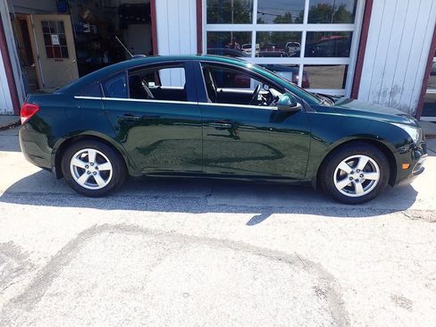 Used 2015 Chevrolet Cruze LT FWD image 21