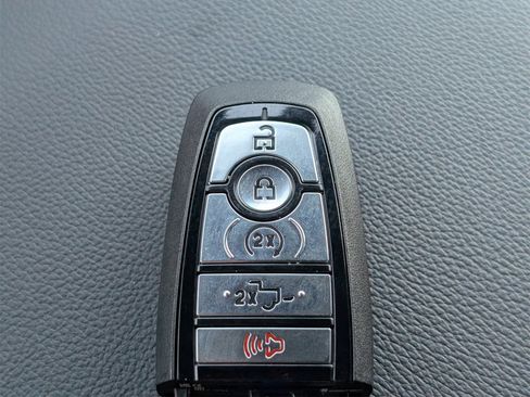 New 2025 Ford F150 Lariat w/ Equipment Group 502A High image 31