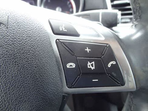 Used 2014 Mercedes-Benz ML 350 4MATIC image 19