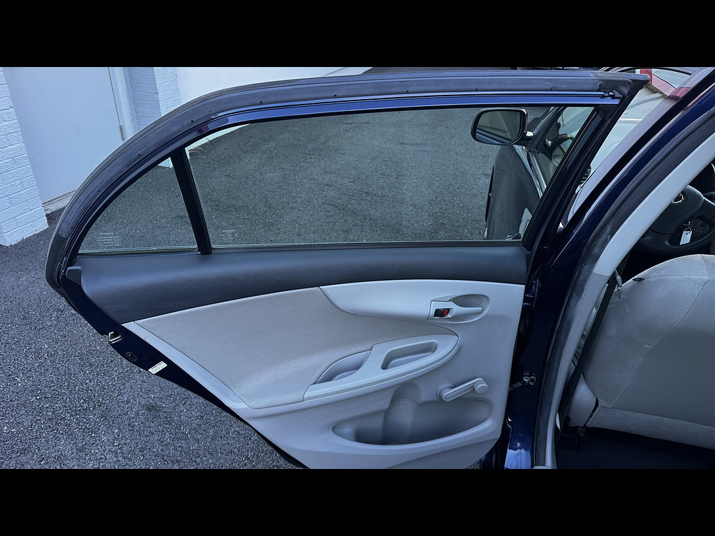 Used 2011 Toyota Corolla FWD image 22