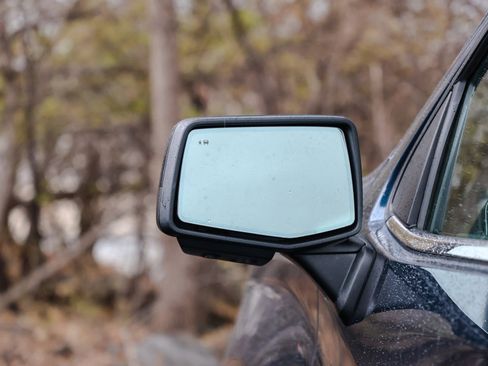 Used 2019 Chevrolet Silverado 1500 High Country w/ Technology Package image 15