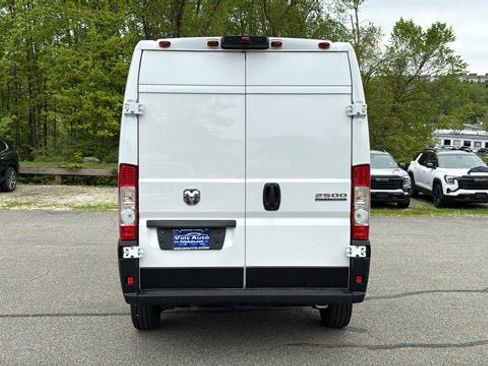 Used 2025 RAM ProMaster 2500 w/ Convenience Group FWD image 7