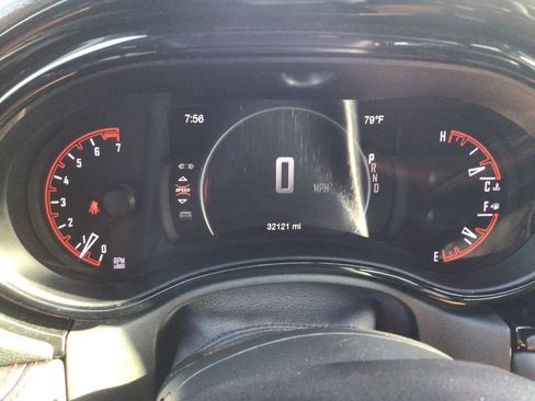 Used 2025 Dodge Durango GT AWD/4WD image 16