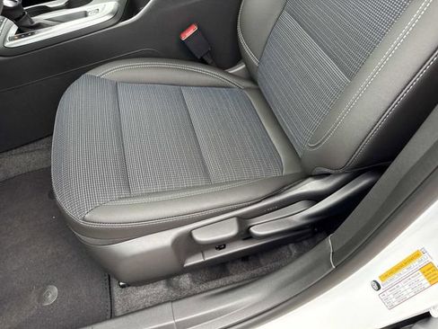 New 2026 Buick Envista Preferred image 14