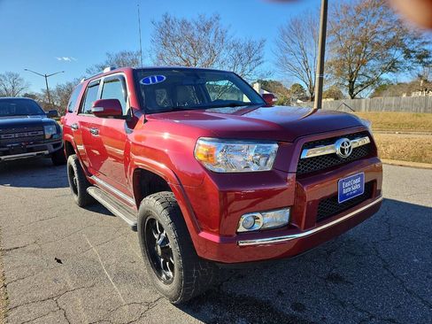 Used 2011 Toyota 4Runner SR5 image 8