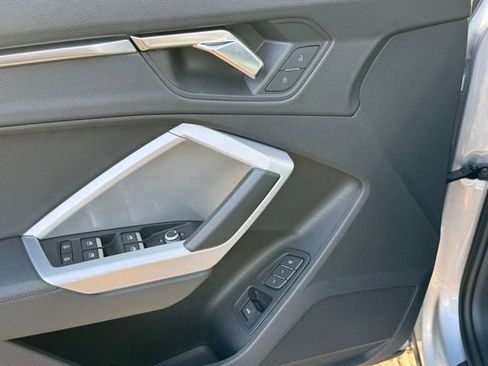 Used 2022 Audi Q3 2.0T Premium Plus image 11