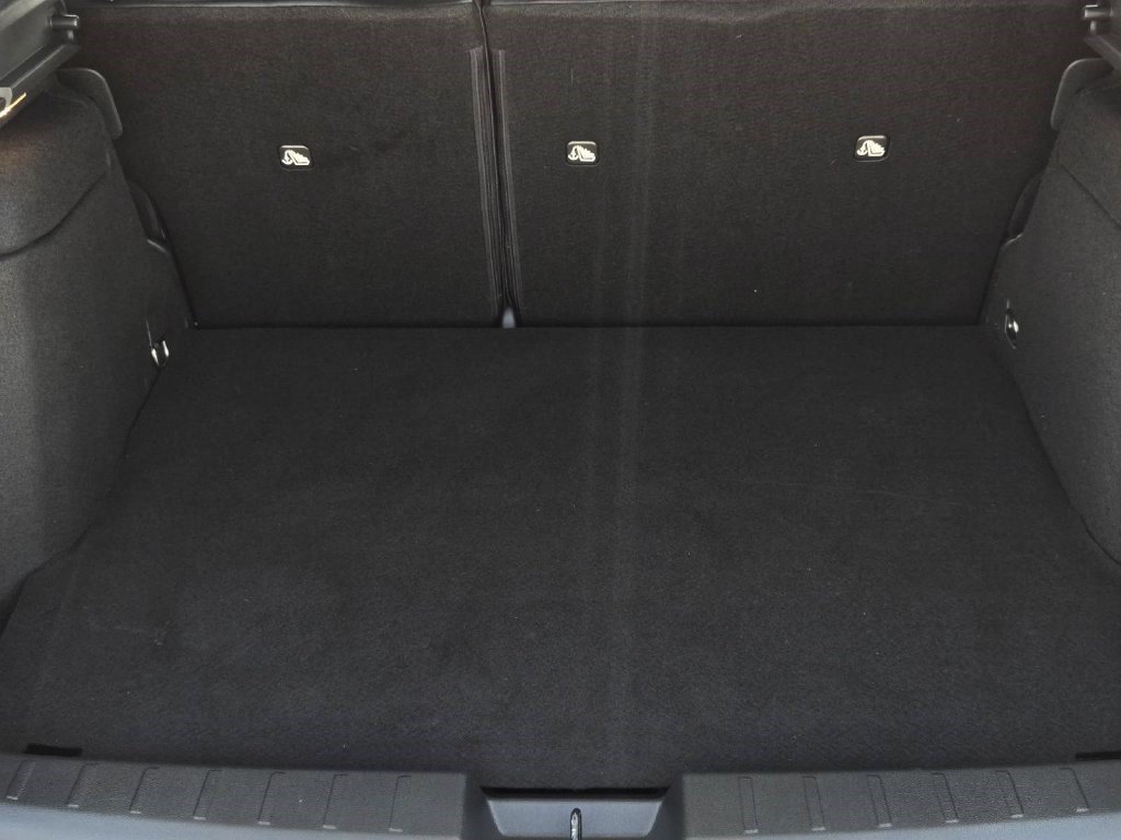 Certified 2025 Nissan Kicks SR AWD/4WD image 9