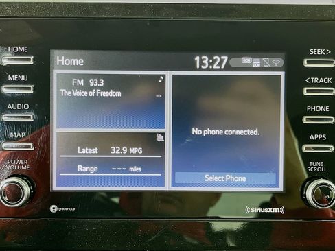Used 2022 Toyota Camry SE FWD image 19