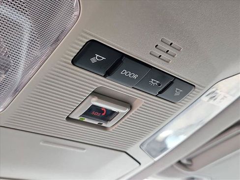 Used 2024 Toyota RAV4 XLE FWD image 20