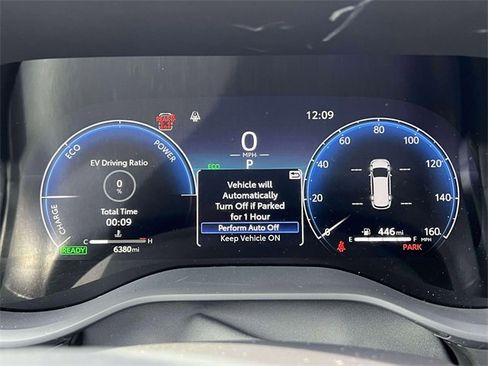 Used 2025 Toyota Sienna Platinum image 31