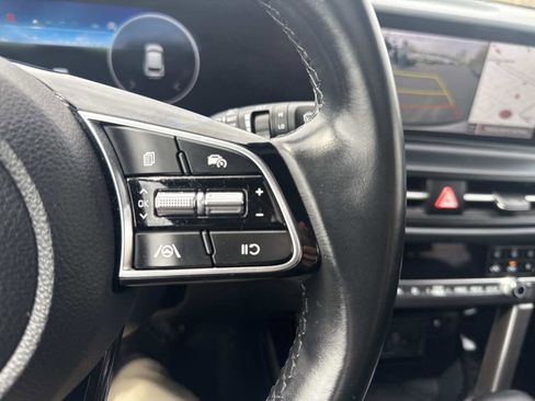 Used 2024 Kia Seltos EX AWD/4WD image 30