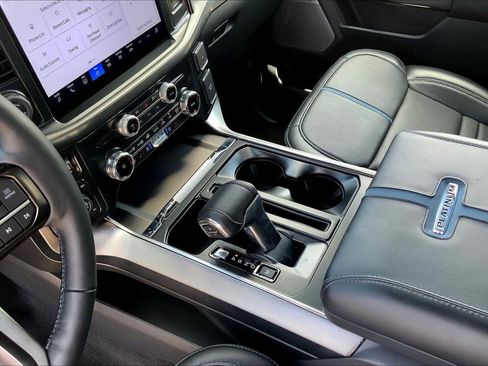 Used 2025 Ford F150 Platinum image 29