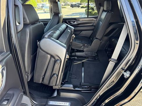Used 2021 Chevrolet Tahoe LT w/ Luxury Package image 11
