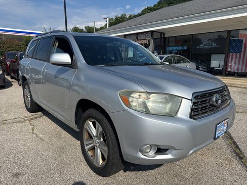Used 2008 Toyota Highlander Sport w/ Tow Pkg AWD/4WD image 23