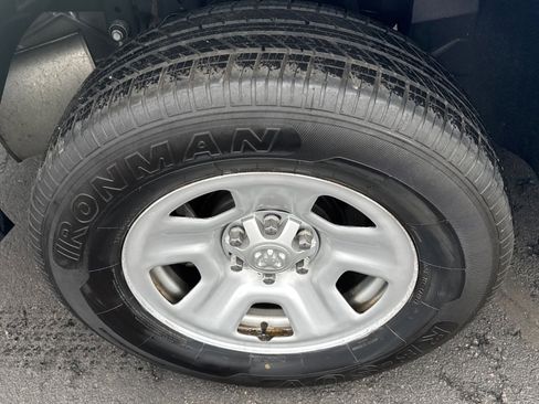 Used 2023 RAM 1500 Tradesman AWD/4WD image 5