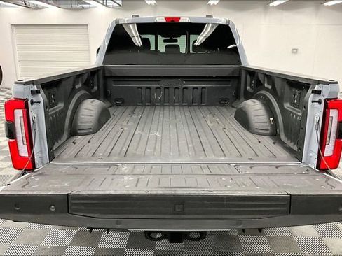 Used 2024 Ford F350 Platinum w/ FX4 Off-Road Package AWD/4WD image 33