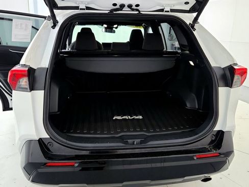 Certified 2025 Toyota RAV4 SE w/ Weather & Moonroof Package AWD/4WD image 20