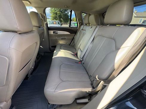 Used 2013 Lincoln MKX FWD image 11