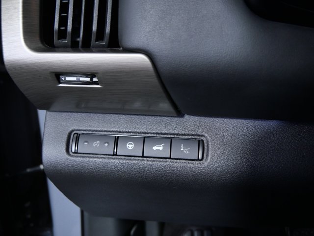 Used 2023 Nissan Pathfinder Platinum AWD/4WD image 28