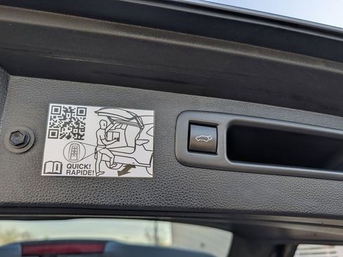 Used 2022 Toyota Highlander Limited image 31