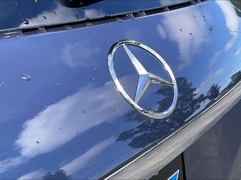Used 2024 Mercedes-Benz GLE 450 4MATIC image 9