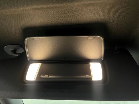 Used 2024 Chevrolet Tahoe High Country image 44