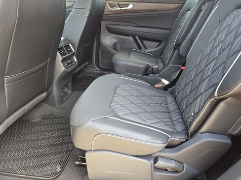 New 2026 Volkswagen Atlas SEL Premium R-Line image 22